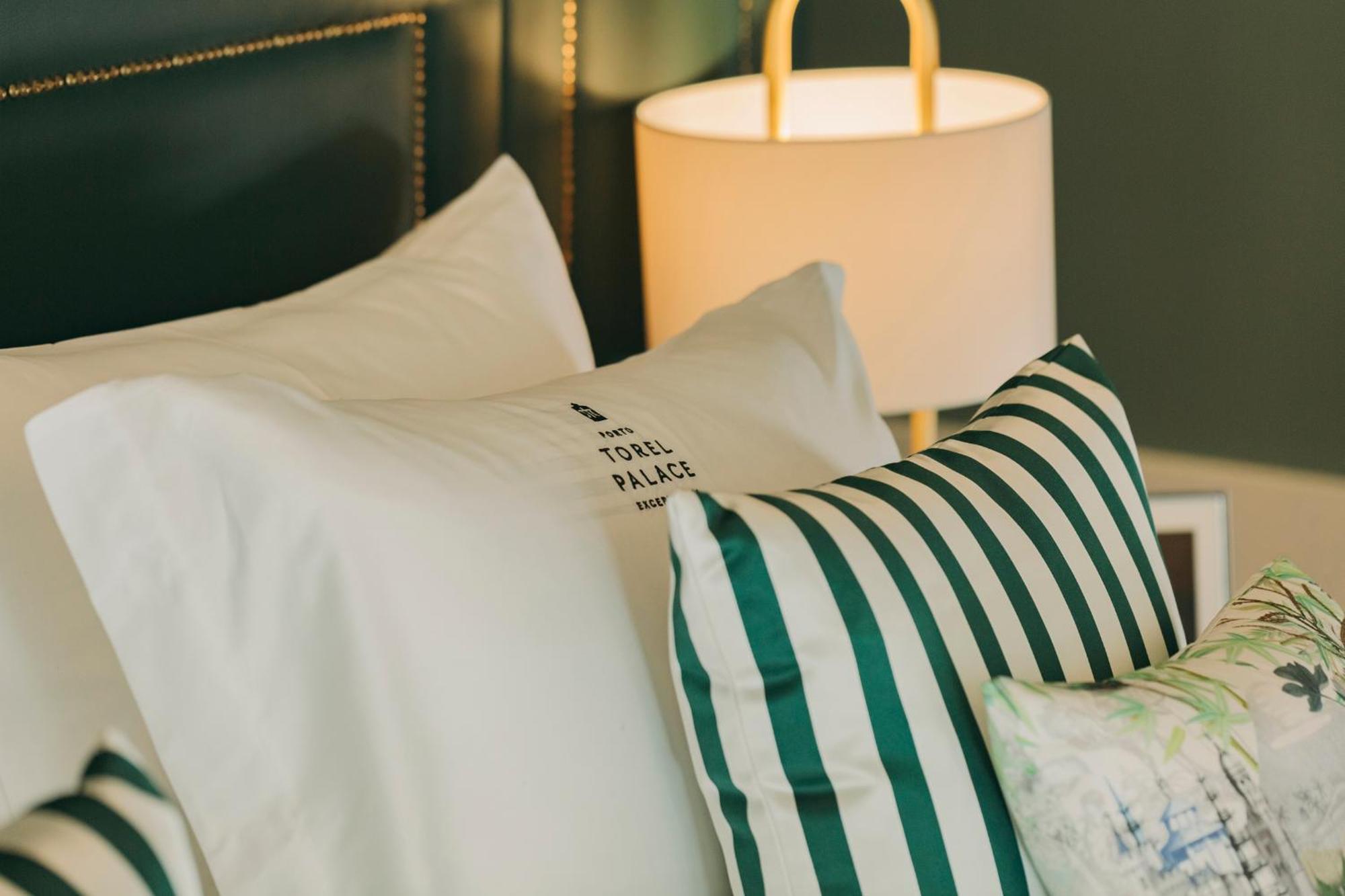 Torel Palace פורטו מראה חיצוני תמונה Pillows